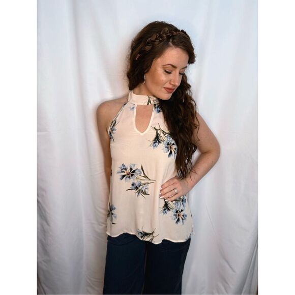 Sienna Sky Halter Top - Picture 6 of 11